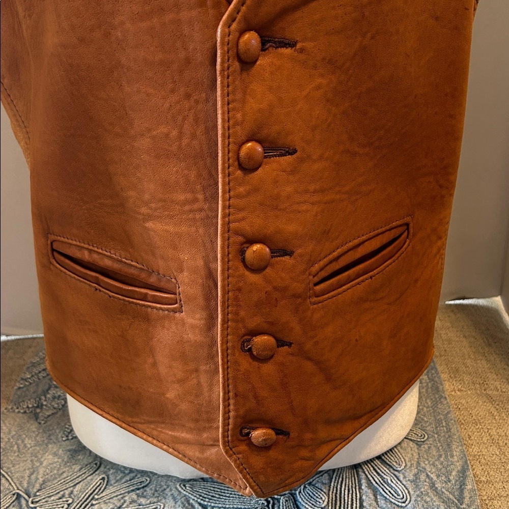 COLORADO TRADING CO WOMENS BROWN LEATHER WESTERN HIPPY DISTRESSED VEST SZ S - Picture 2 of 15